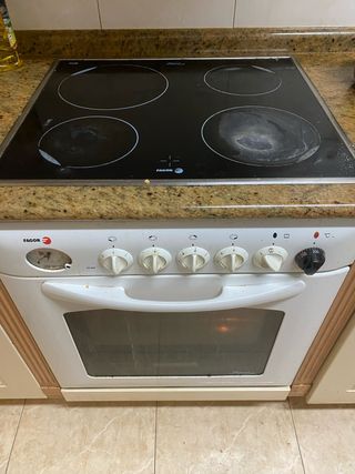 Horno con Vitrocerámica