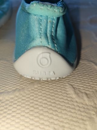 Sapatilhas de Água e Natação