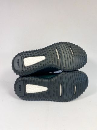 adidas Yeezy Boost 350 Pirate Black 2023 - 40 EU