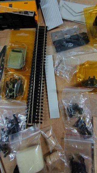 Piezas tren miniatura