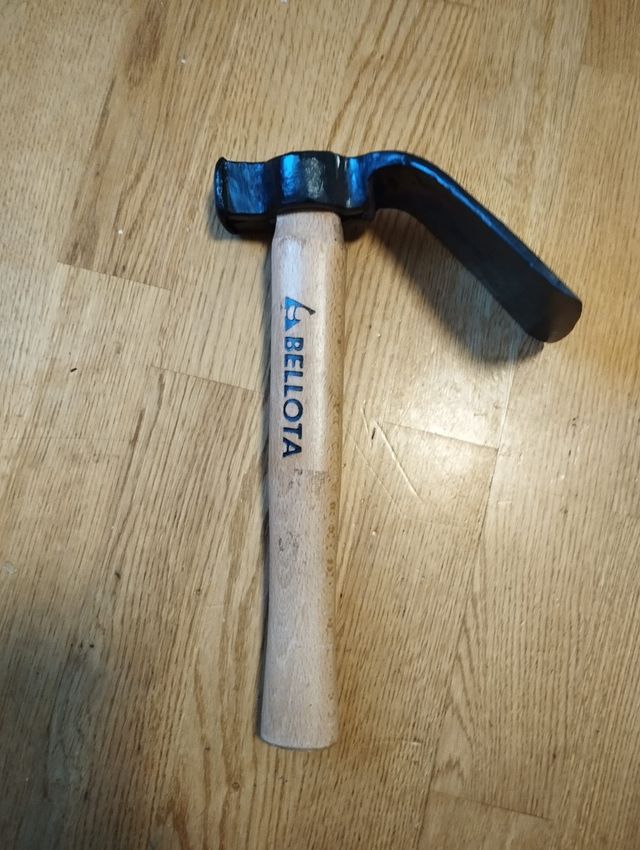 Martillo azada de mano