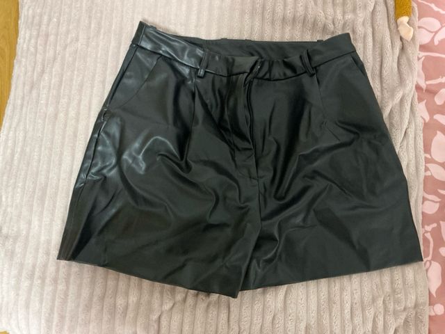 Pantalones de cuero Zara