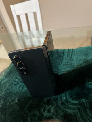 Samsung Galaxy Z Fold 4