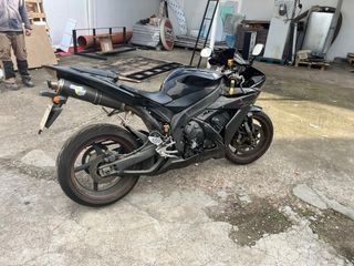 Yamaha R1 YZF 2006