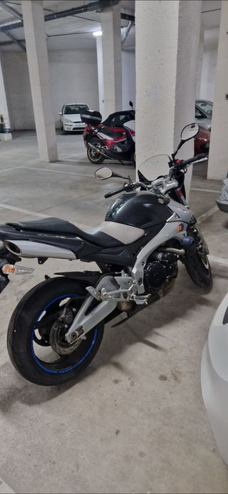 Suzuki Gsr 600