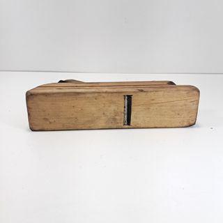 Vecchia piallatrice per legno