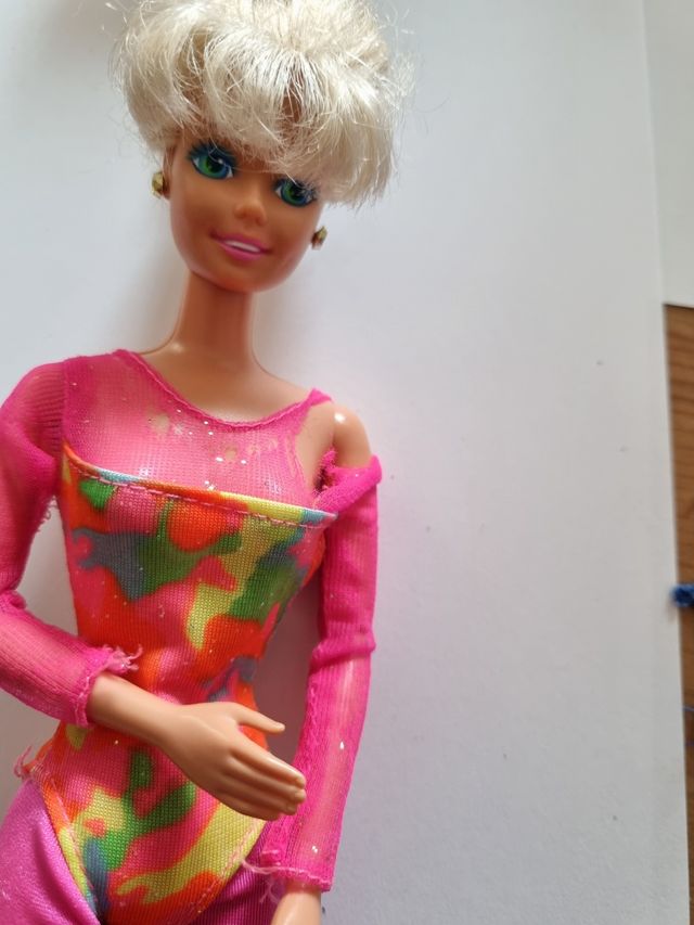 Barbie gymnast 1993