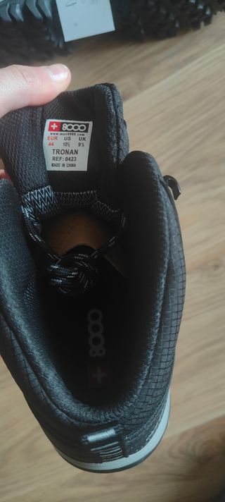 Botas montaña +8000 Tronan negras