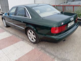 Audi S8 1997