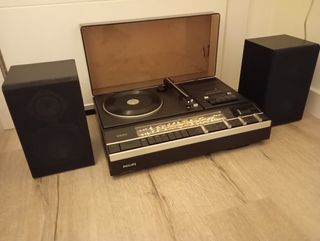 Tocadiscos Philips 69-60 de época