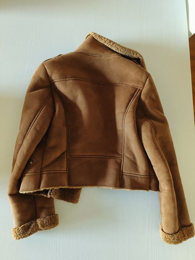 Giubbotto in montone sintetico Zara