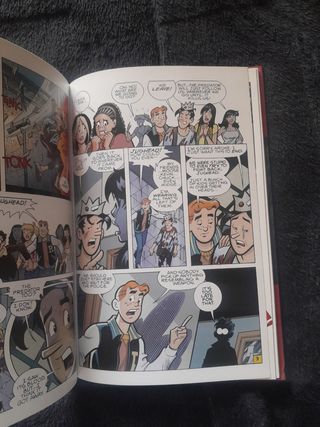 Universo Dc Vs Masters Del Universo, De Keith G...