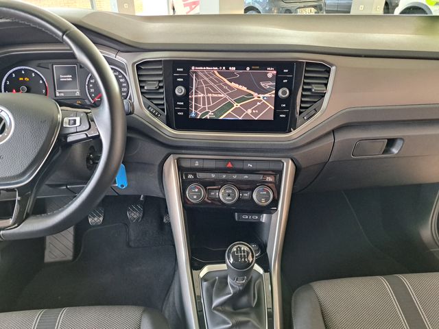 Volkswagen T-Roc advance 110cv