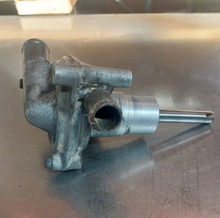 Bomba de agua cbr600 89