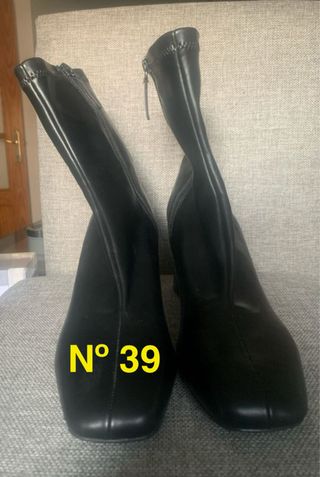 Botines talla 39 por  6️⃣€ envio inmediato