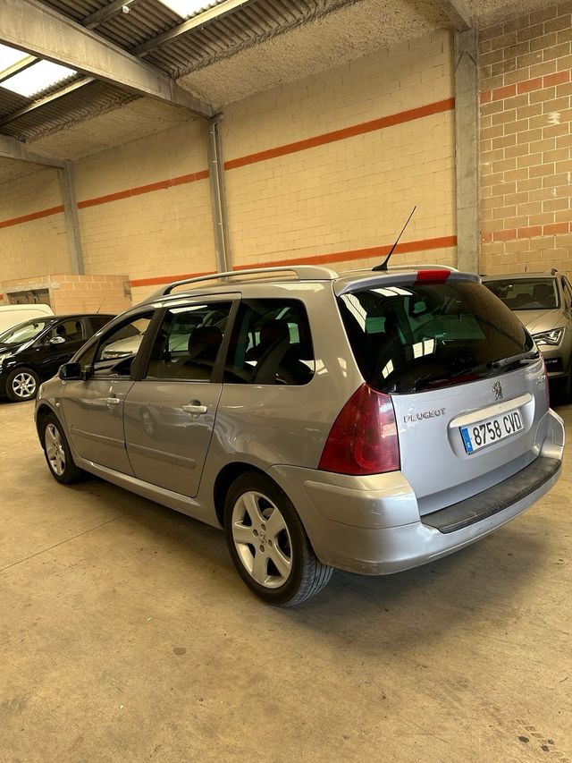 Peugeot 307sw 2004 7 PLAZAS