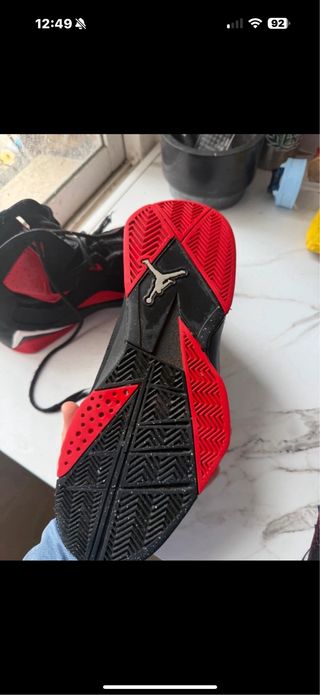 Zapatillas jordan como nuevas.