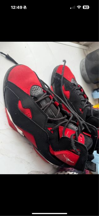 Zapatillas jordan como nuevas.