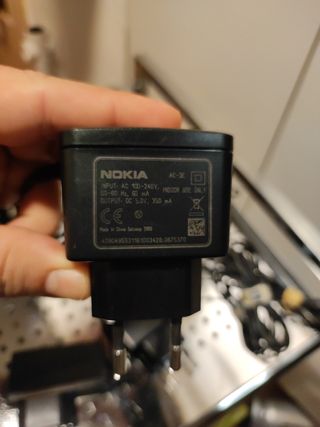 Cargador móvil NOKIA