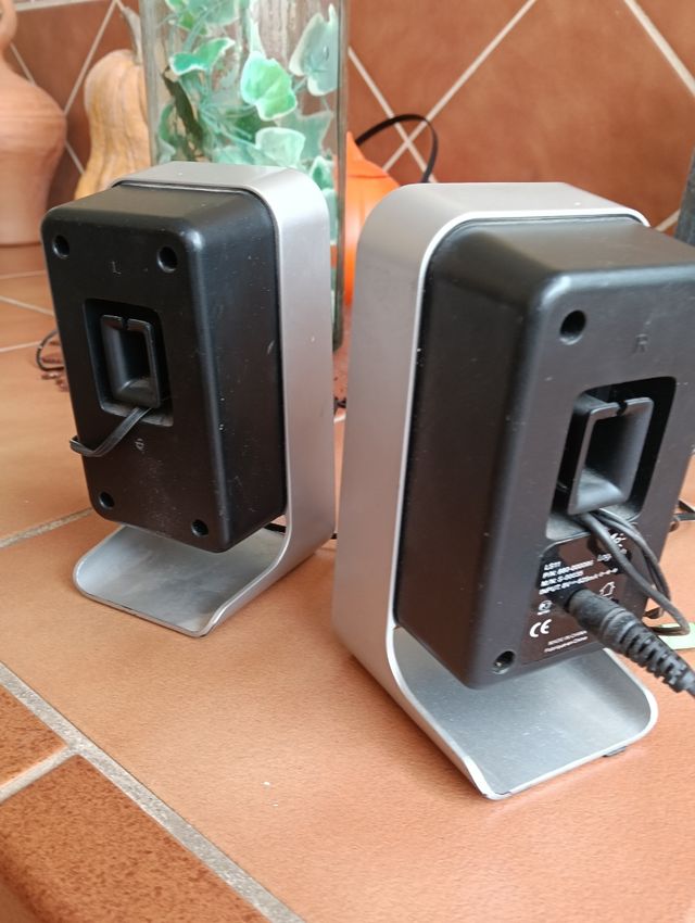Altavoces de ordenador