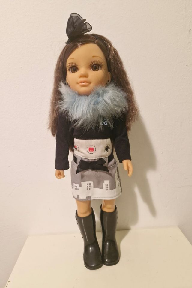 BAMBOLA NANCY NUOVA COLLEZIONE FAMOSA