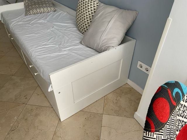 Cama nido bimenes. hay que recogerla en malasana