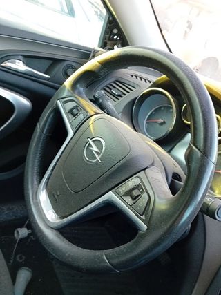 Volante opel insignia 2010
