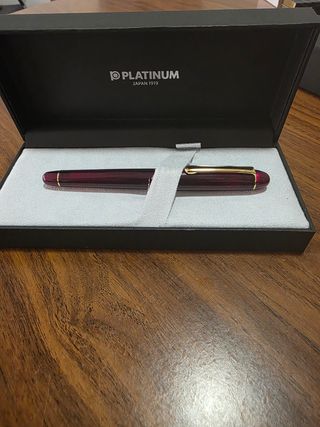 PLUMA PLATINUM 3776 CENTURY GOLD BOURGOG