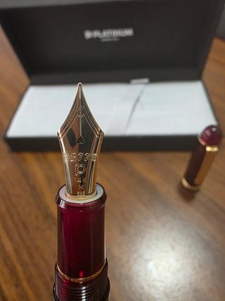 PLUMA PLATINUM 3776 CENTURY GOLD BOURGOG