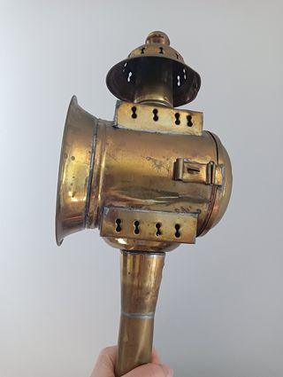Farol antiguo de carruaje 