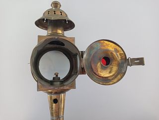 Farol antiguo de carruaje 