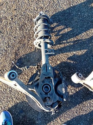 Amortiguadores mercedes clase A W177