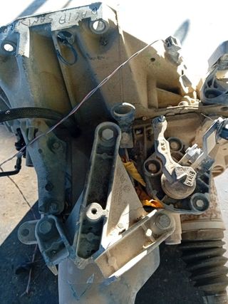 Caja de cambios dacia sandero 2011 1.5 dci