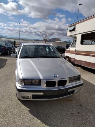 BMW 318D e36 compac despiece