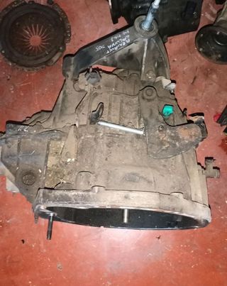 Caja de cambio Renault laguna 1.9 dci 2005