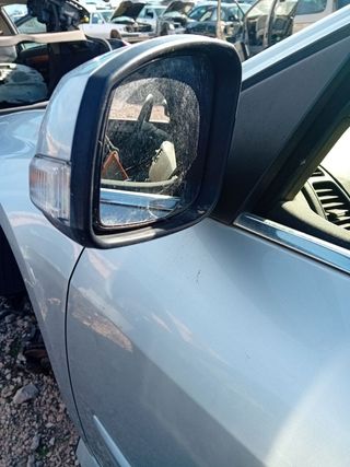 Espejo izquierdo Renault laguna 2011