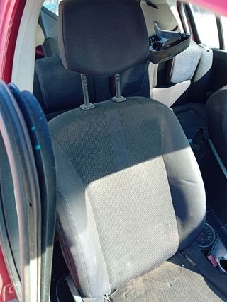 Asiento copiloto Renault clio 2006