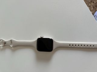 Apple watch SE 40mm starlight con celullar