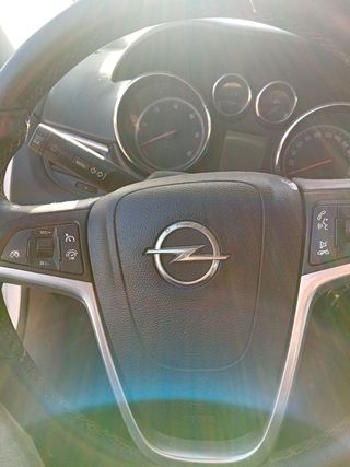 Volante opel zafira 2012