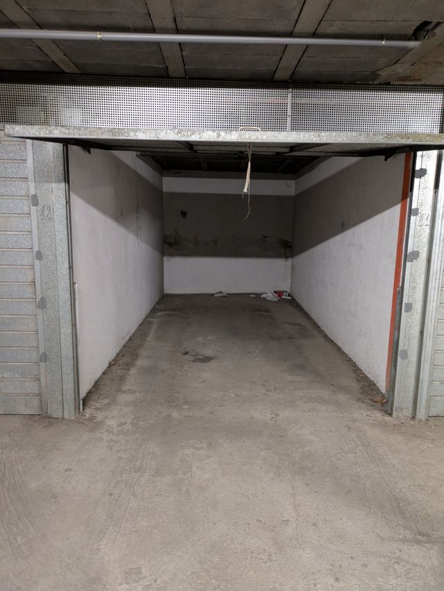 Venta garaje cerrado