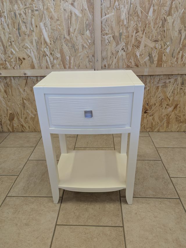 Mobiletto comodino in legno massiccio bianco nuovo