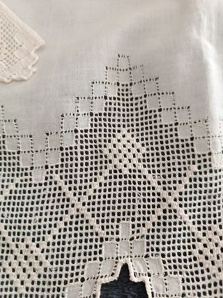 Toallas de tela con encaje de Brujas 2€ meno