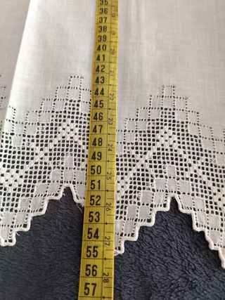 Toallas de tela con encaje de Brujas 2€ meno