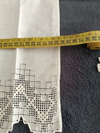 Toallas de tela con encaje de Brujas 2€ meno