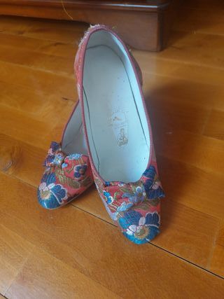 Traje Fallera con zapatos