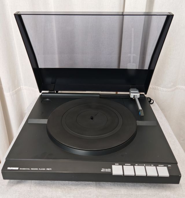TOCADISCOS TANGENCIAL TELEFUNKEN RS 70