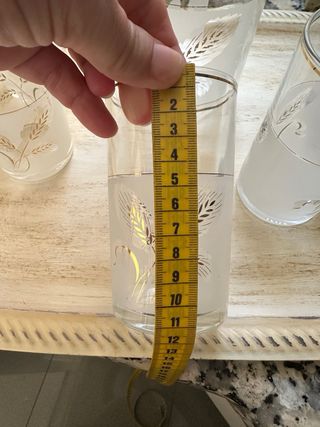 Juego de vasos y jarra