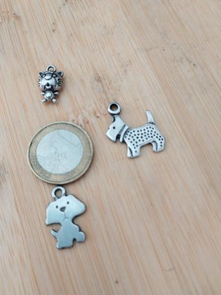 Lote de 4 abalorios Zamak charms
