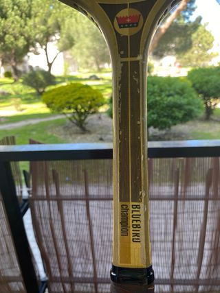 Raqueta madera oliver bluebird champio muy antigua