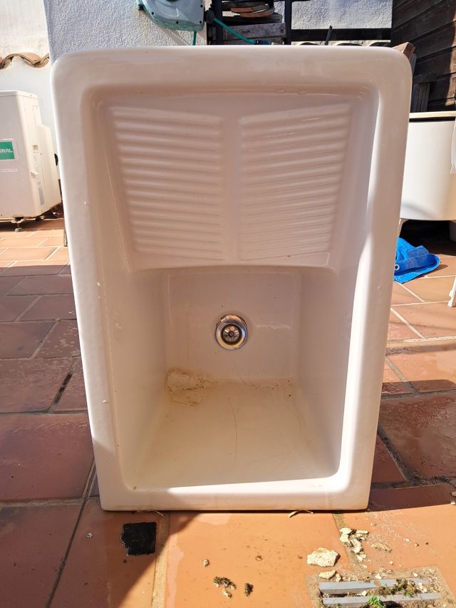 Lavadero exterior FREGADOR
